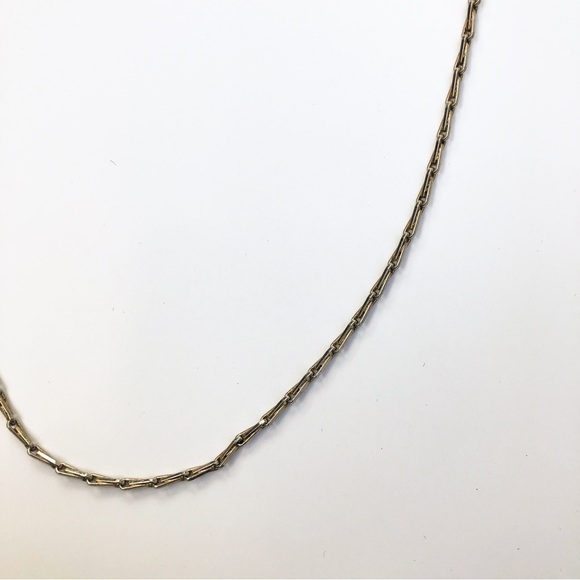 Thin anchor chain/ long link necklace in silver - Picture 4 of 7